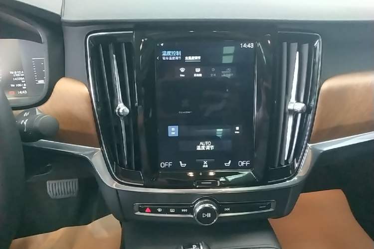 Used Volvo S90 2019 T5 Zhiyi Edition Audio And AC Panel