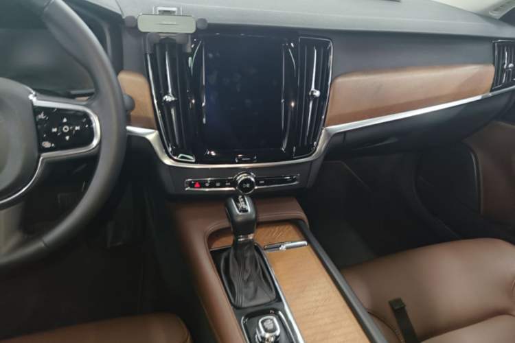 Used Volvo S90 2019 T5 Zhiyuan Edition Audio And AC Panel