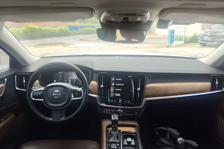 Used Volvo S90 2019 T5 Zhiyi Edition Center Console