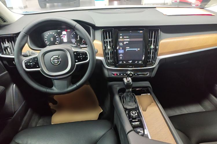 Used Volvo S90 2019 T5 Zhiyuan Edition Center Console