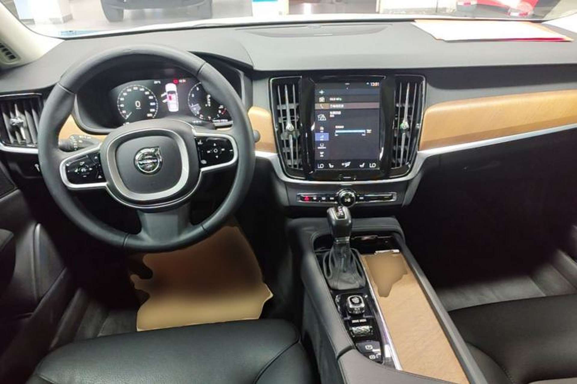 Used Volvo S90 2019 T5 Zhiyuan Edition Center Console