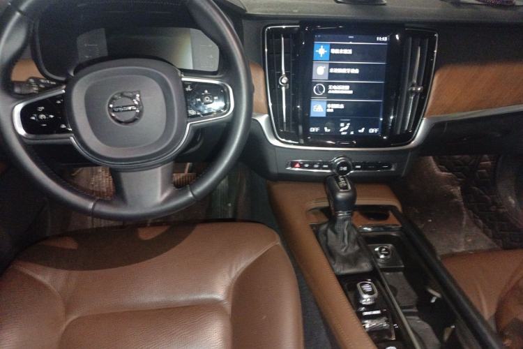 Used Volvo S90 2019 T5 Zhiyuan Edition Center Console