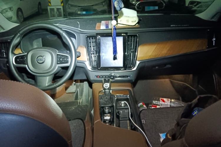 Used Volvo S90 2019 T5 Zhiyi Edition Center Console