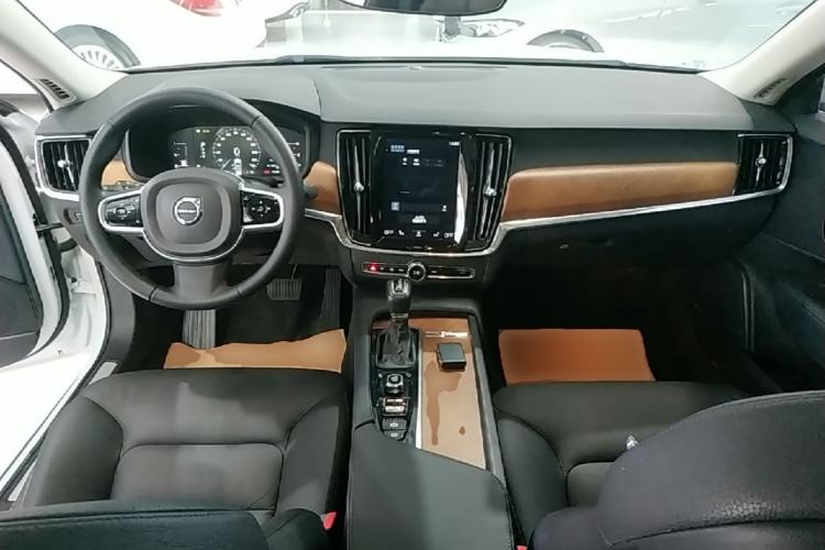 Used Volvo S90 2019 T5 Zhiyi Edition Center Console