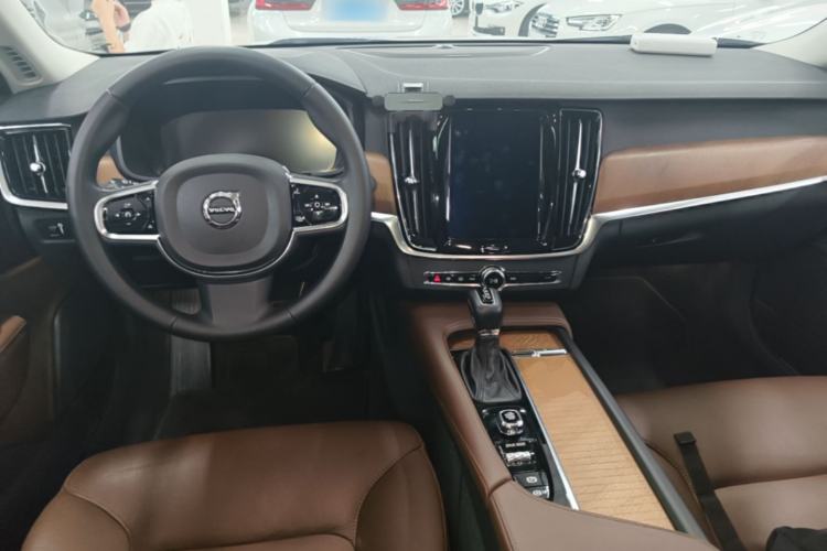 Used Volvo S90 2019 T5 Zhiyuan Edition Center Console