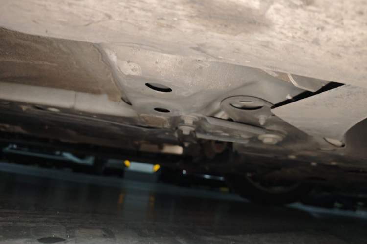 Used Volvo S90 2019 T5 Zhiyuan Edition Chassis Front Right