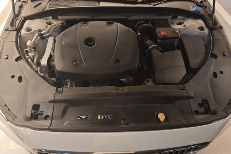 Used Volvo S90 2019 T5 Zhiyuan Edition Engine Bay