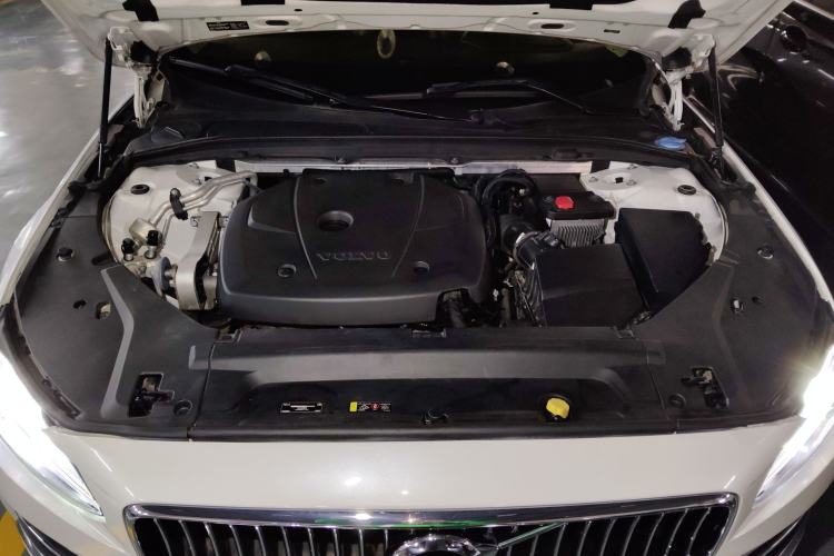 Used Volvo S90 2019 T5 Zhiyi Edition Engine Bay