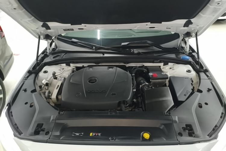 Used Volvo S90 2019 T5 Zhiyi Edition Engine Bay