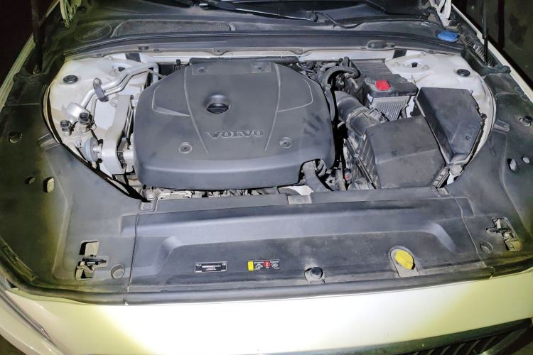 Used Volvo S90 2019 T5 Zhiyi Edition Engine Bay