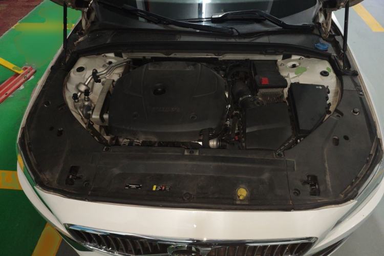 Used Volvo S90 2019 T5 Zhiyuan Edition Engine Bay