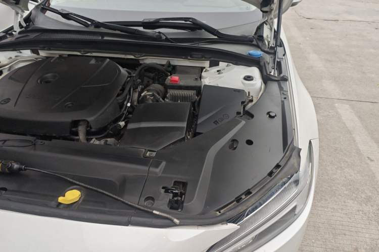 Used Volvo S90 2019 T5 Zhiyuan Edition Engine Bay Left