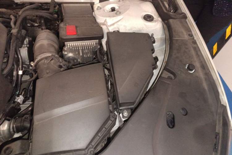 Used Volvo S90 2019 T5 Zhiyuan Edition Engine Bay Left