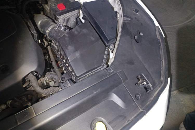 Used Volvo S90 2019 T5 Zhiyi Edition Engine Bay Left