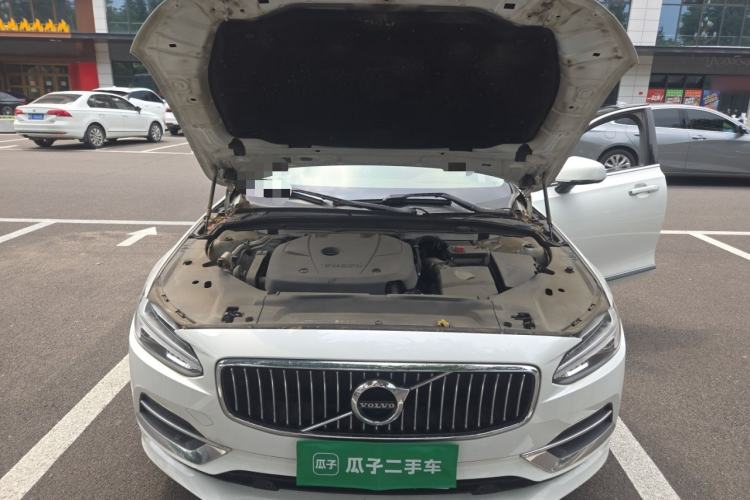 Used Volvo S90 2019 T5 Zhiyi Edition Engine Bay