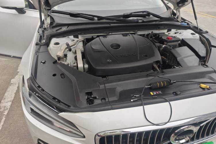 Used Volvo S90 2019 T5 Zhiyuan Edition Engine Bay Right