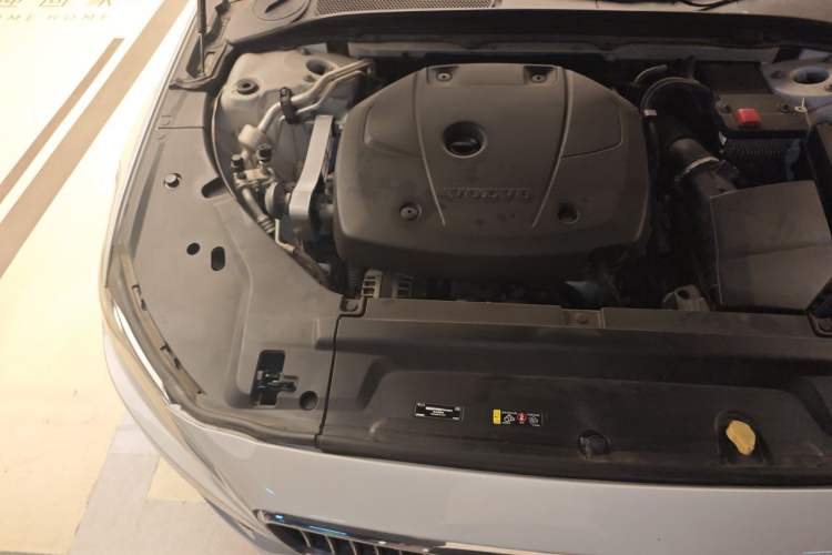 Used Volvo S90 2019 T5 Zhiyuan Edition Engine Bay Right