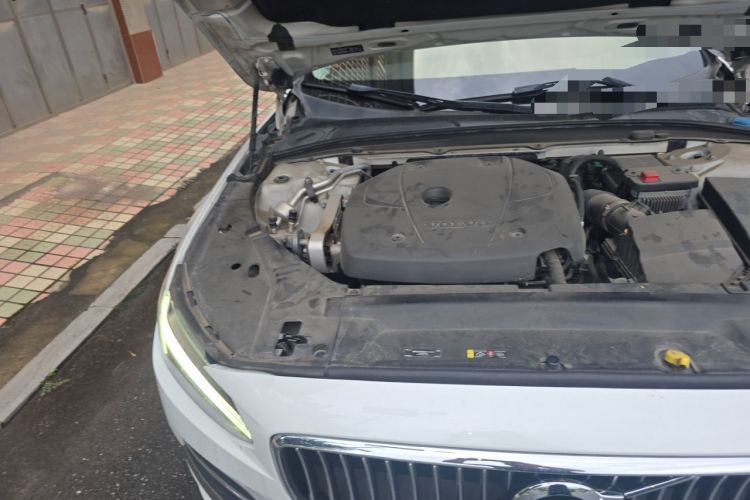 Used Volvo S90 2019 T5 Zhiyi Edition Engine Bay Right