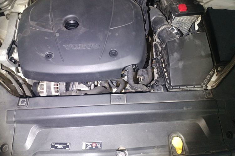 Used Volvo S90 2019 T5 Zhiyi Edition Engine Bay