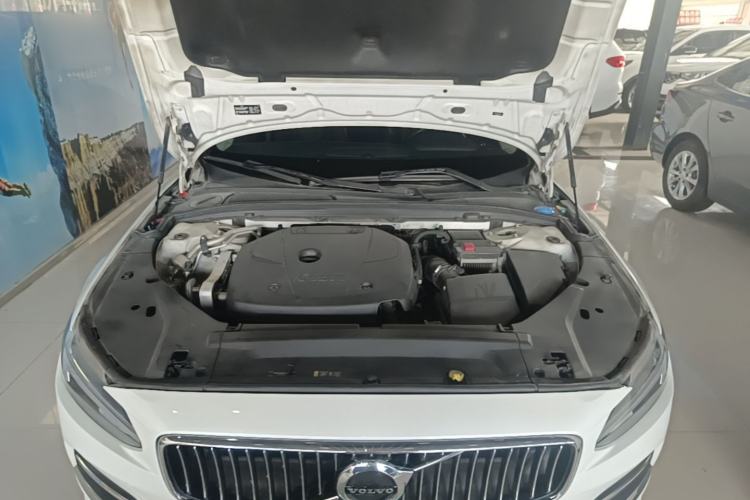 Used Volvo S90 2019 T5 Zhiyi Edition Engine Bay