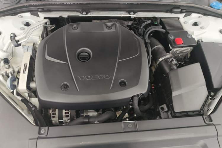 Used Volvo S90 2019 T5 Zhiyuan Edition Engine Bay