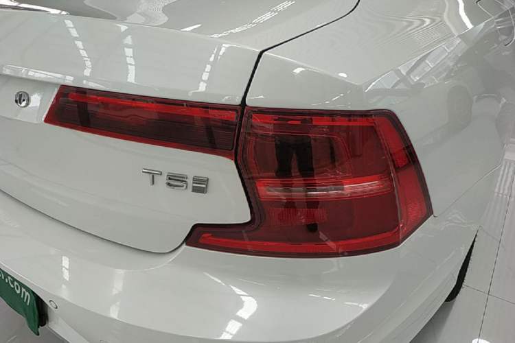 Used Volvo S90 2019 T5 Zhiyi Edition Exterior 3