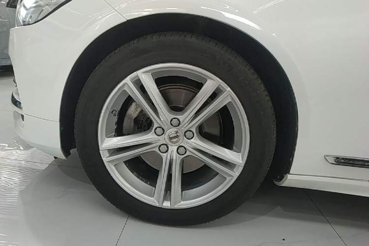 Used Volvo S90 2019 T5 Zhiyi Edition Exterior 4