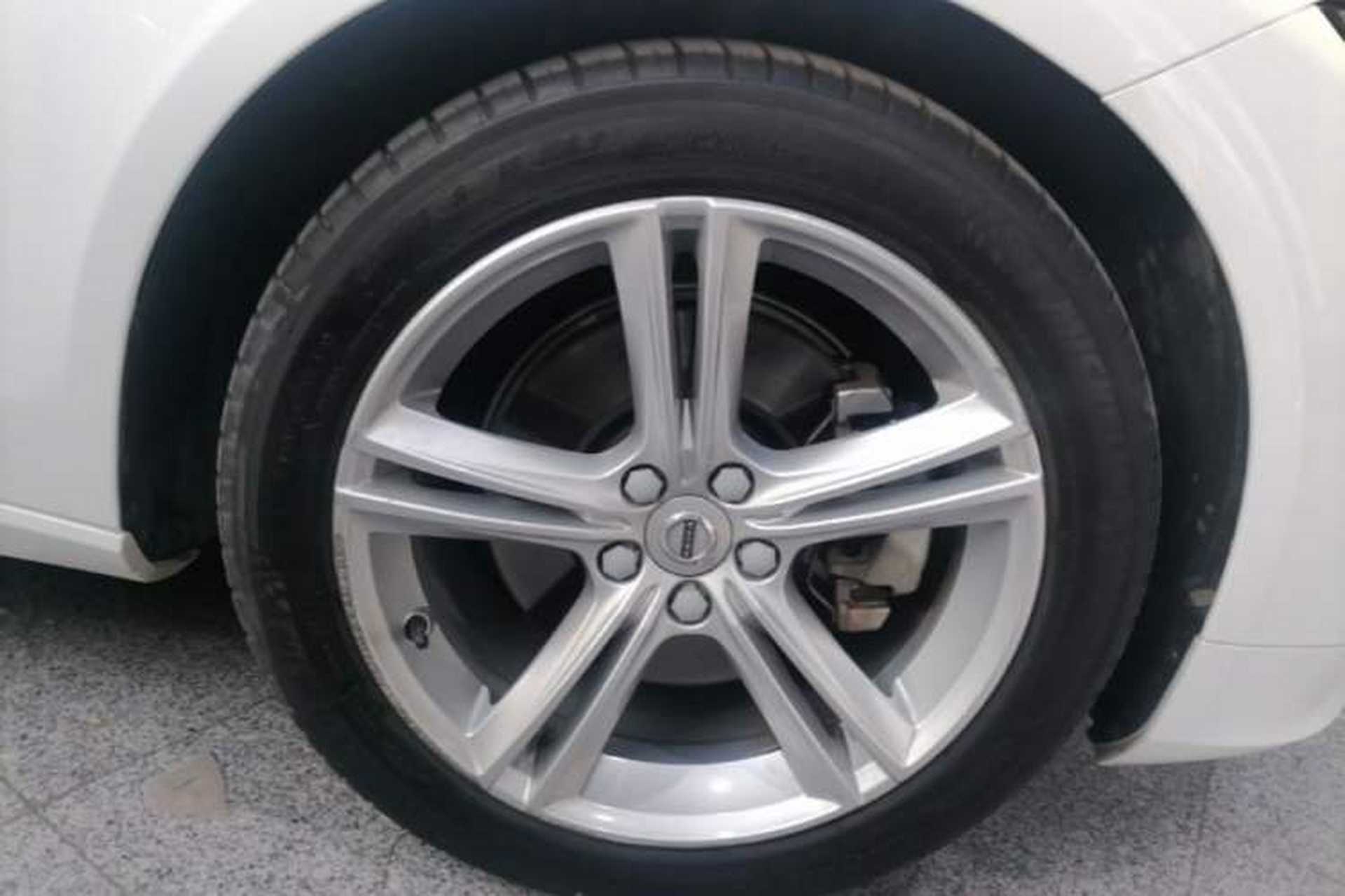Used Volvo S90 2019 T5 Zhiyuan Edition Left Front Wheel Hub