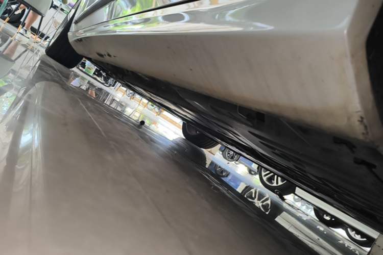 Used Volvo S90 2019 T5 Zhiyi Edition Left Side Sill