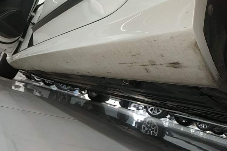 Used Volvo S90 2019 T5 Zhiyi Edition Left Side Sill
