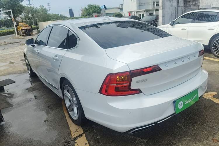 Used Volvo S90 2019 T5 Zhiyi Edition Rear Left 45 Deg