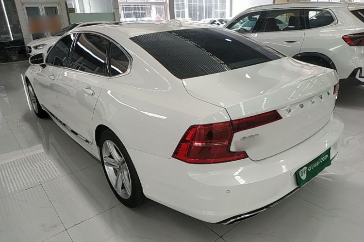 Used Volvo S90 2019 T5 Zhiyi Edition Rear Left 45 Deg