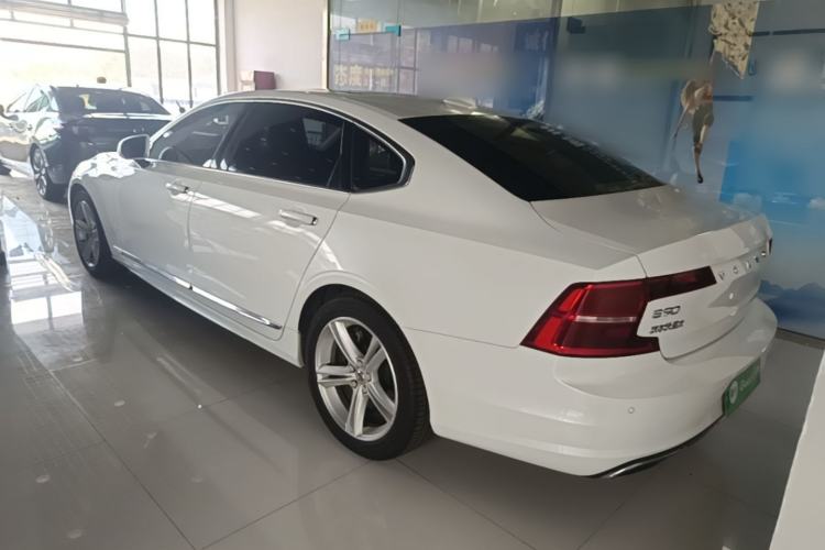 Used Volvo S90 2019 T5 Zhiyi Edition Rear Left 45 Deg