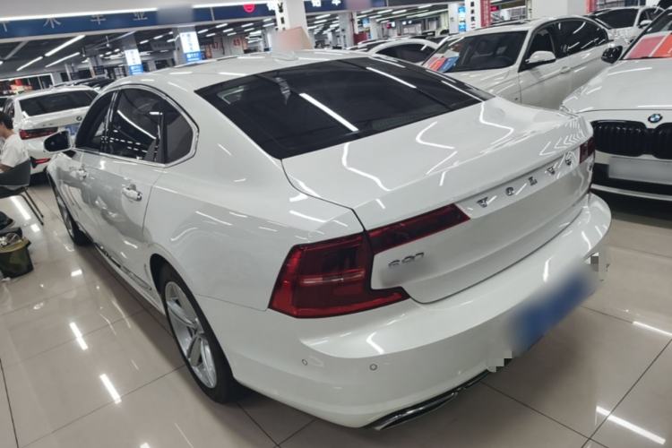 Used Volvo S90 2019 T5 Zhiyuan Edition Rear Left 45 Deg