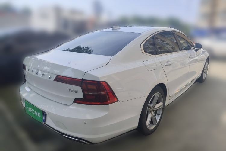 Used Volvo S90 2019 T5 Zhiyi Edition Rear Right 45 Deg