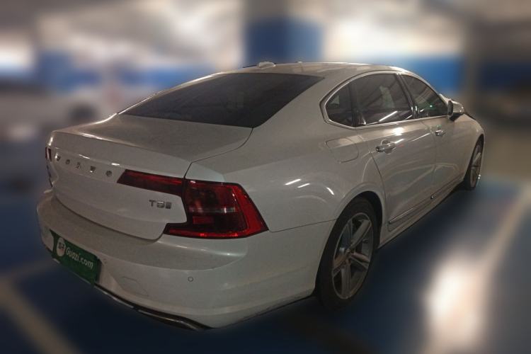 Used Volvo S90 2019 T5 Zhiyuan Edition Rear Right 45 Deg