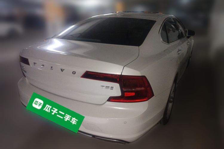 Used Volvo S90 2019 T5 Zhiyi Edition Rear Right 45 Deg