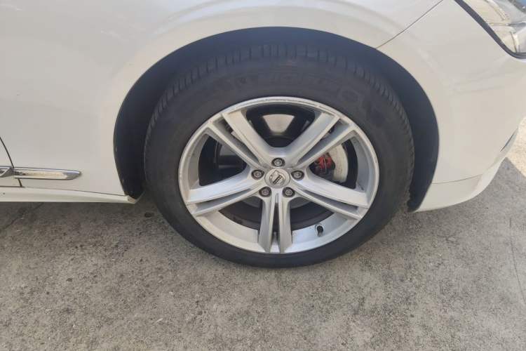 Used Volvo S90 2019 T5 Zhiyi Edition Right Front Wheel Hub