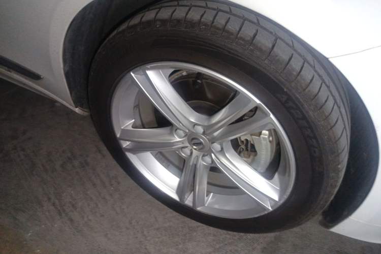 Used Volvo S90 2019 T5 Zhiyi Edition Right Front Wheel Hub