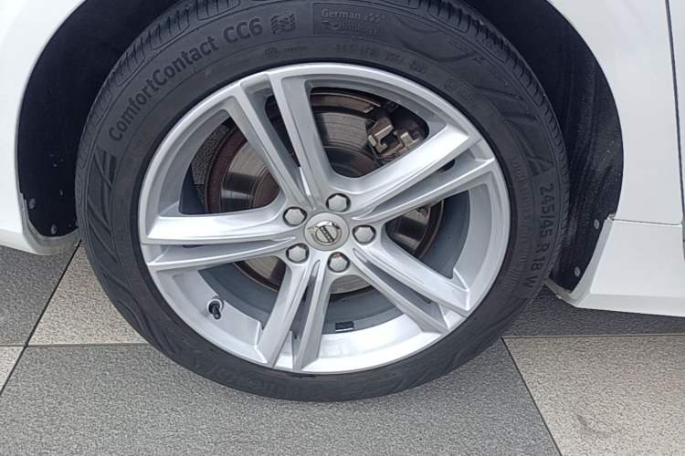 Used Volvo S90 2019 T5 Zhiyi Edition Right Rear Wheel Hub