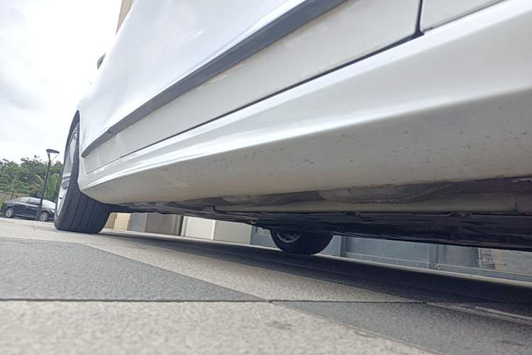 Used Volvo S90 2019 T5 Zhiyi Edition Right Side Sill