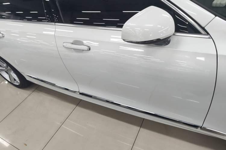 Used Volvo S90 2019 T5 Zhiyuan Edition Right Side Sill