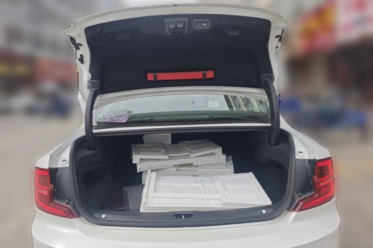 Used Volvo S90 2019 T5 Zhiyuan Edition Trunk