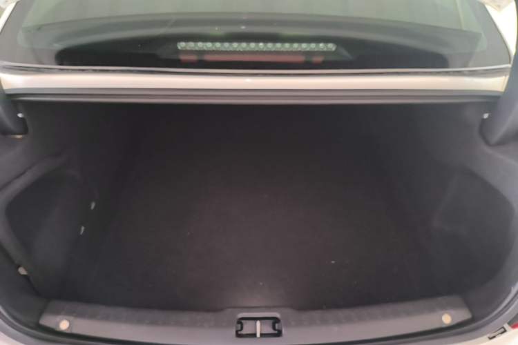 Used Volvo S90 2019 T5 Zhiyi Edition Trunk