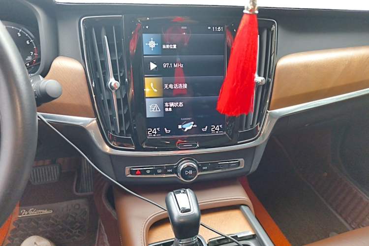 Used Volvo S90 2020 T5 Zhiya Luxury Edition Audio And AC Panel