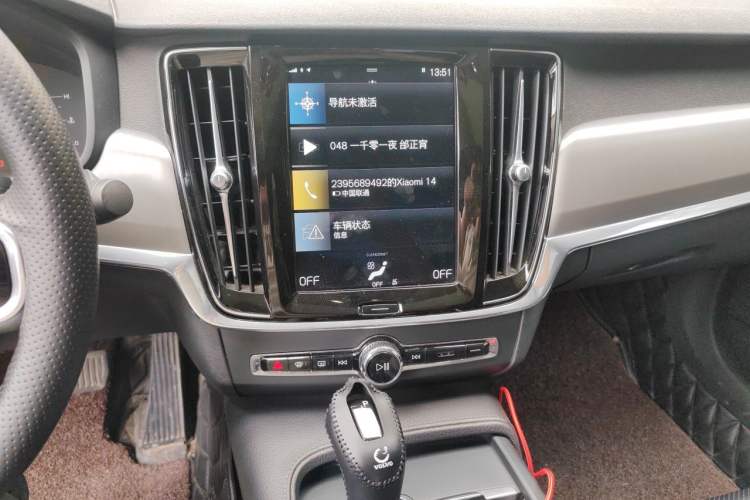 Used Volvo S90 2020 T4 SmartDrive Luxury Edition Audio And AC Panel
