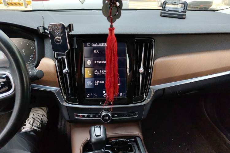 Used Volvo S90 2020 T5 Zhiyi Luxury Edition Audio And AC Panel