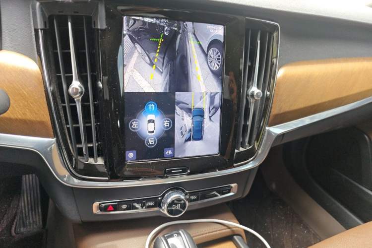 Used Volvo S90 2020 T5 Zhiyi Luxury Edition Audio And AC Panel
