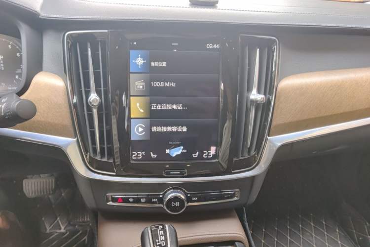 Used Volvo S90 2020 T5 Zhiyuan Luxury Edition Audio And AC Panel