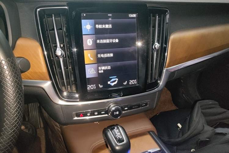 Used Volvo S90 2020 Facelifted T5 Zhiyi Luxury Edition Audio And AC Panel